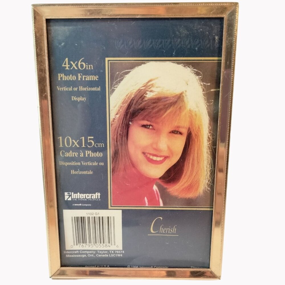 Gold Tone Intercraft 4x6 Inch Photo Frame Vertical Horizontal Display